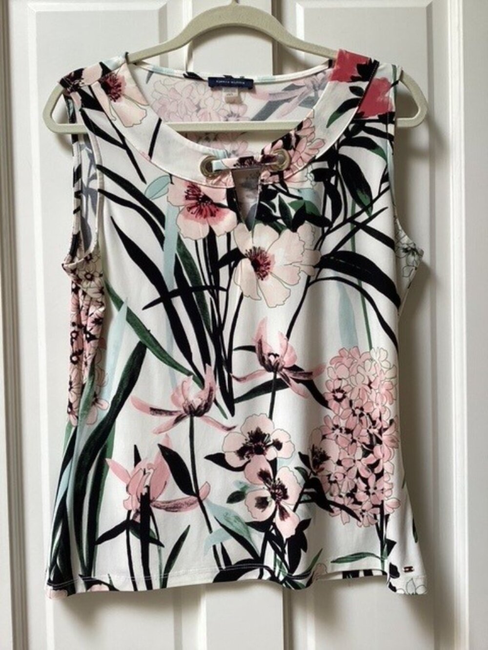 Tommy Hilfiger floral blouse, shell, tank top, size large